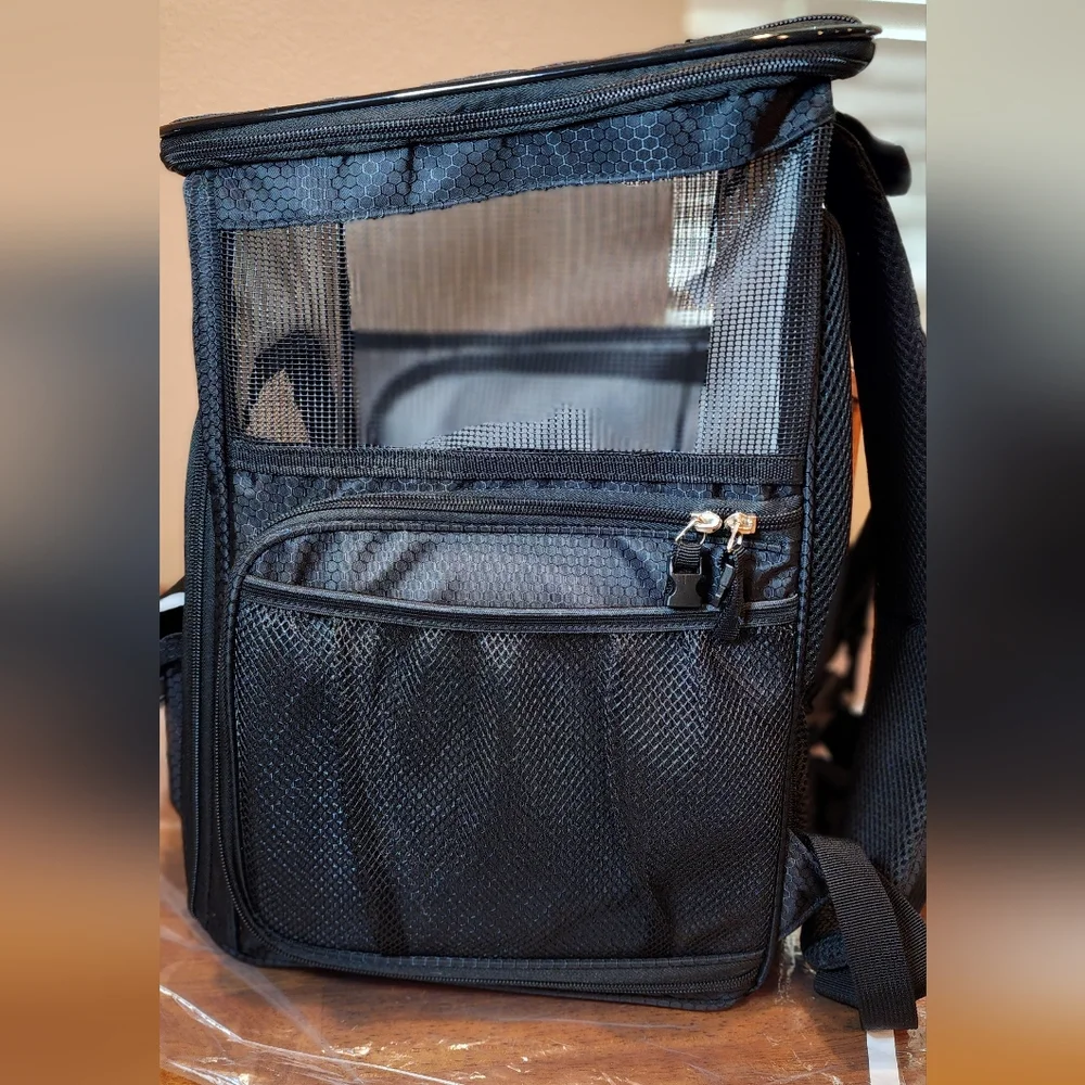 Pet backpack carrier